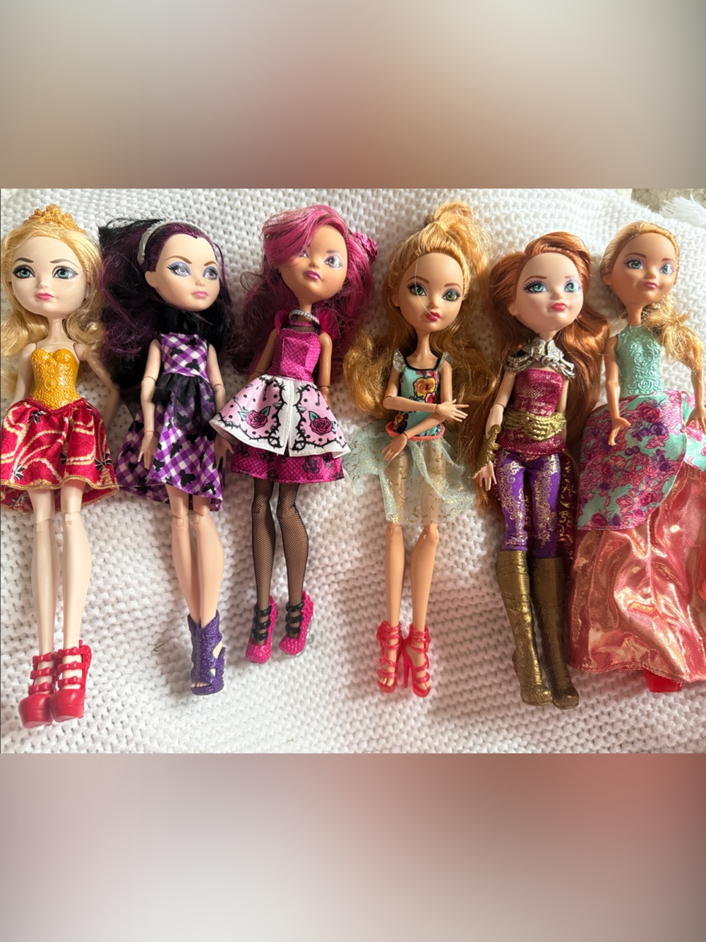 6 EVER AFTER HIGH DOLLS- EXC CONDITION- APPLE WHITE, CUPID, HOLLY, RAVEN